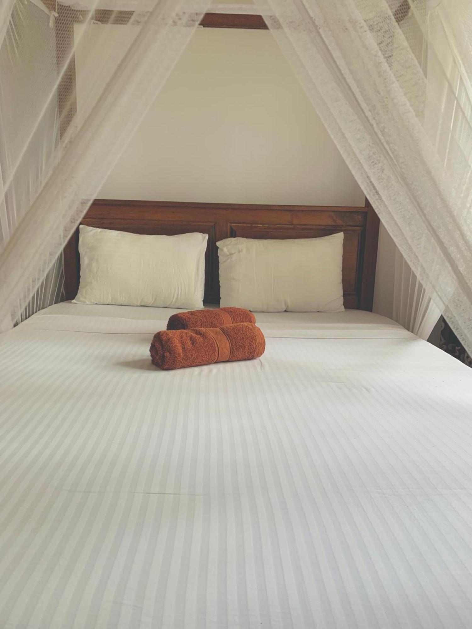 Surf Home Stay Hiriketiya Диквелла Экстерьер фото