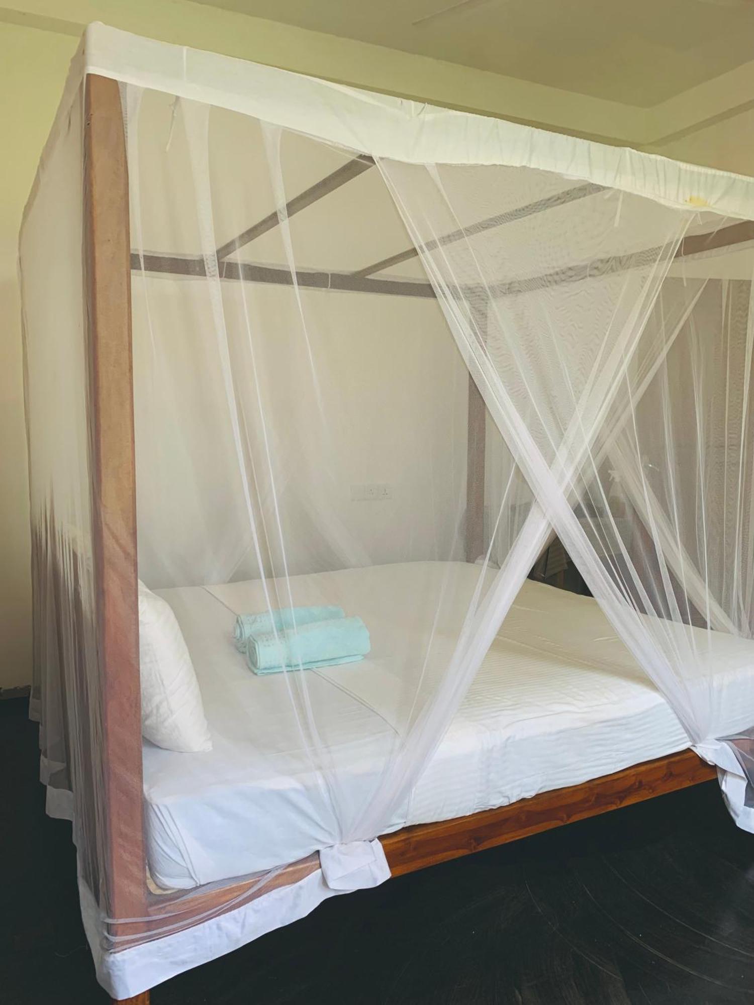 Surf Home Stay Hiriketiya Диквелла Экстерьер фото
