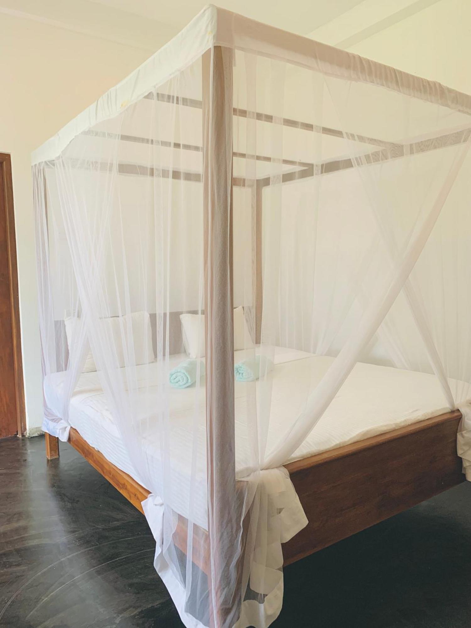Surf Home Stay Hiriketiya Диквелла Экстерьер фото
